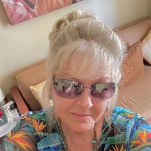 Meet your Posher, Pamila